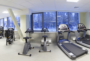GYM AND FITNESS ROOM